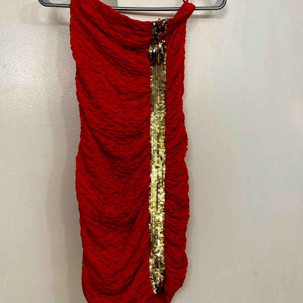 Sexy red dress!